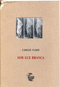 Sob luz branca