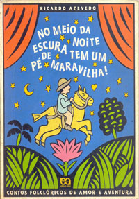 No meio da noite escura tem um pé maravilha!